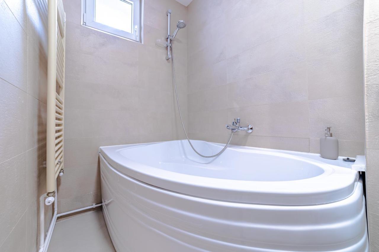 בראשוב Apartament Garii מראה חיצוני תמונה